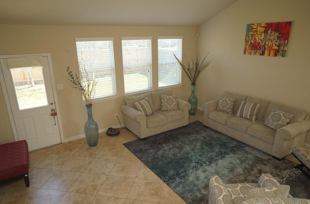 9930 Cobbs Cv Ln, Houston TX  77044-4501 exterior