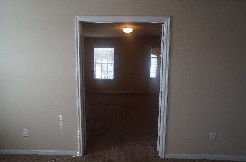 9930 Cobbs Cv Ln, Houston TX  77044-4501 exterior