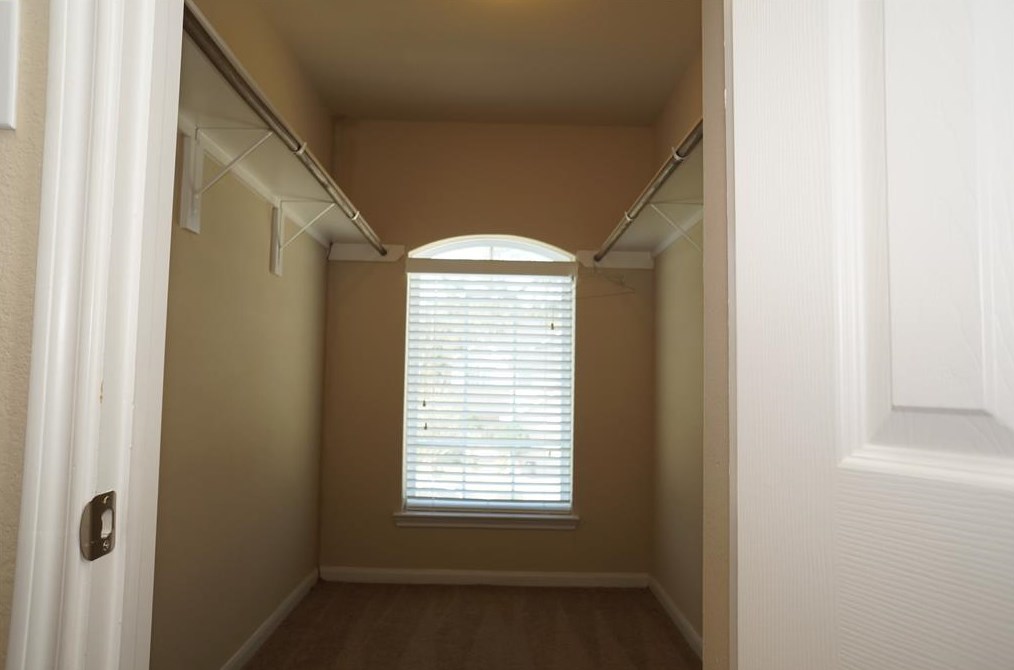 9930 Cobbs Cv Ln, Houston TX  77044-4501 exterior