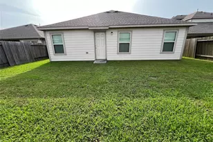 3301 Explorer Dr, Texas City, TX 77539 - Photo 25