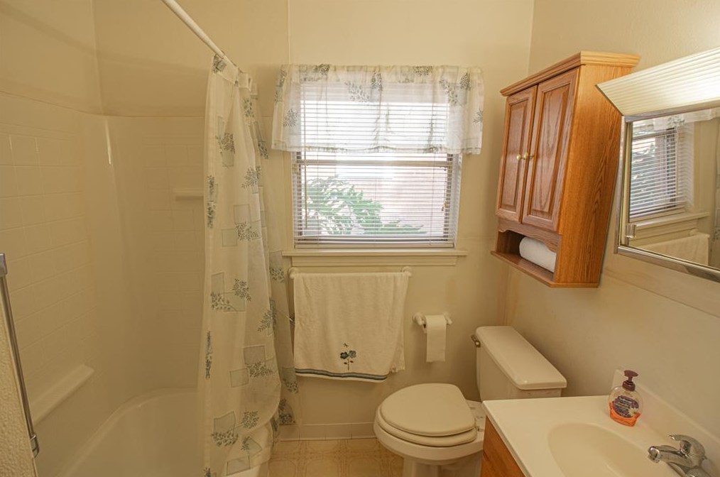 842 Judiway, Houston TX  77018-6201 exterior