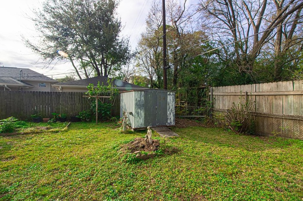 842 Judiway, Houston TX  77018-6201 exterior