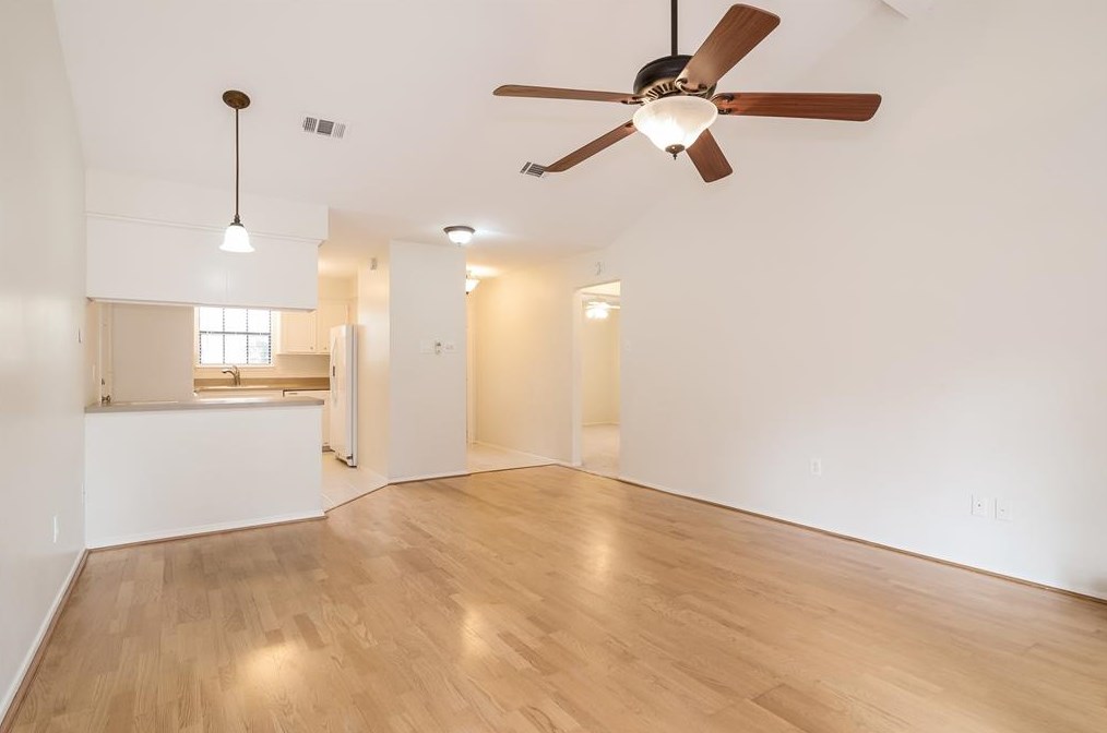 84 Fallshire Dr, Spring TX  77381-2532 exterior