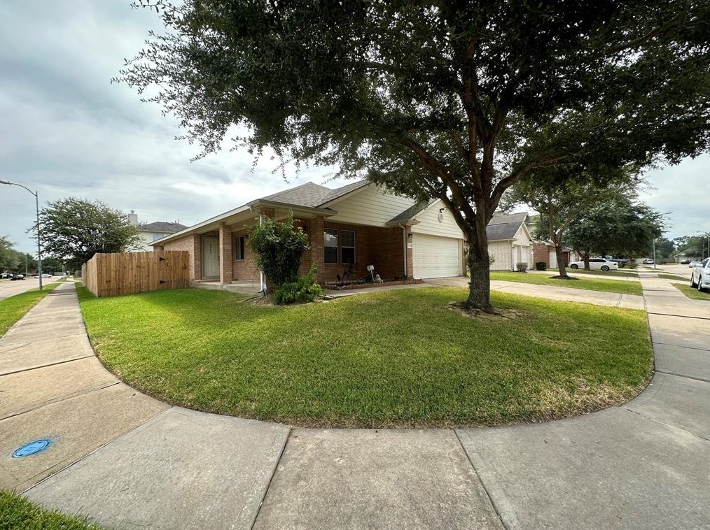 16303 Goanna Ct, Sugar Land TX  77498-7623 exterior