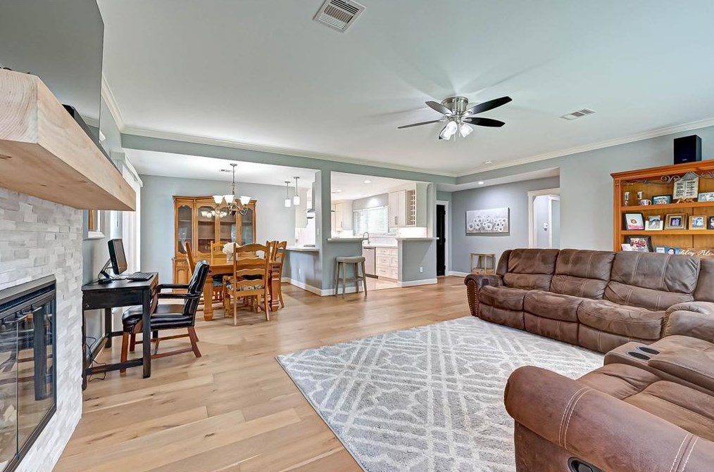 5019 Blueberry Hill Dr, Houston TX  77084-3004 exterior