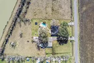 909 Turner Rd, Beaumont, TX 77713 - Photo 39