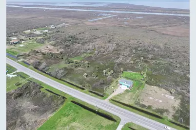 1241 Highway 87, Gilchrist, TX 77617 - Photo 17