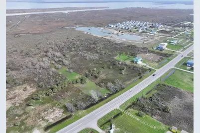 1241 Highway 87, Gilchrist, TX 77617 - Photo 23