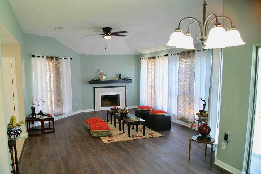 8503 Sandy Glen Ln, Houston TX  77071-2421 exterior