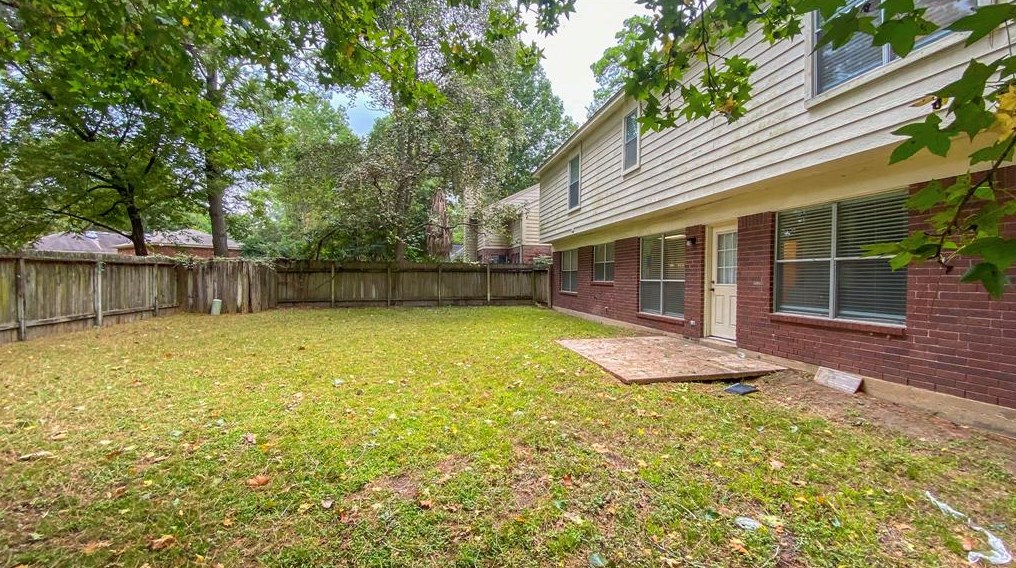 191 Dreamweaver Cir, Spring TX  77380-4203 exterior