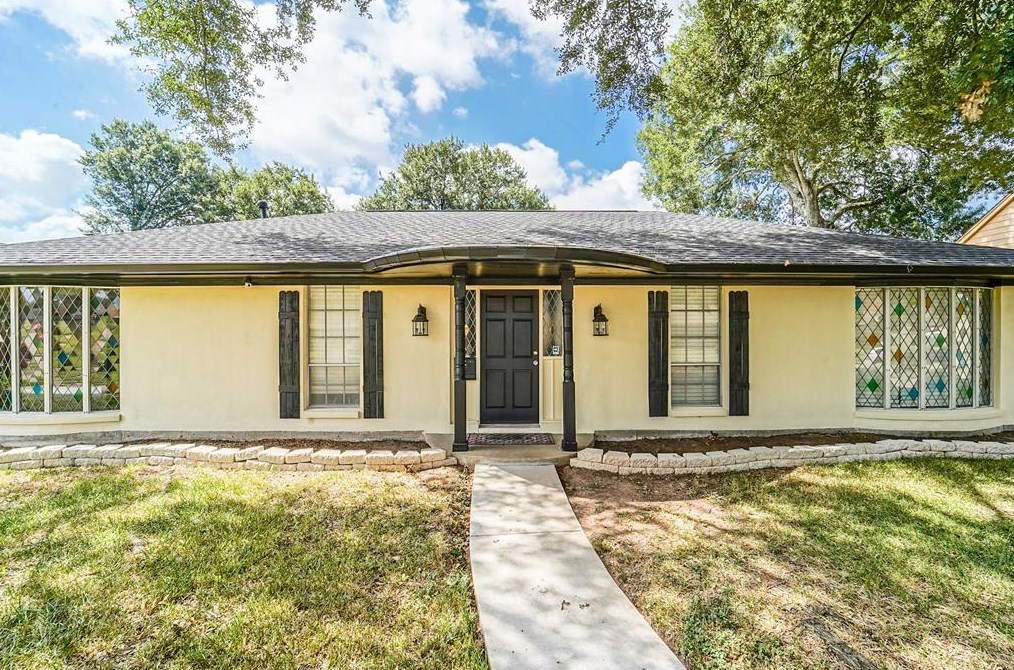 8206 Garden Parks Dr, Houston TX  77075-4728 exterior