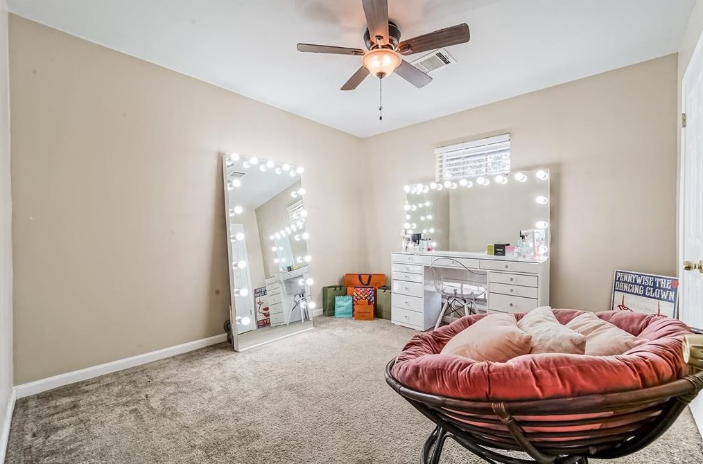 8206 Gdn Park Dr, Houston TX  77075-4637 exterior