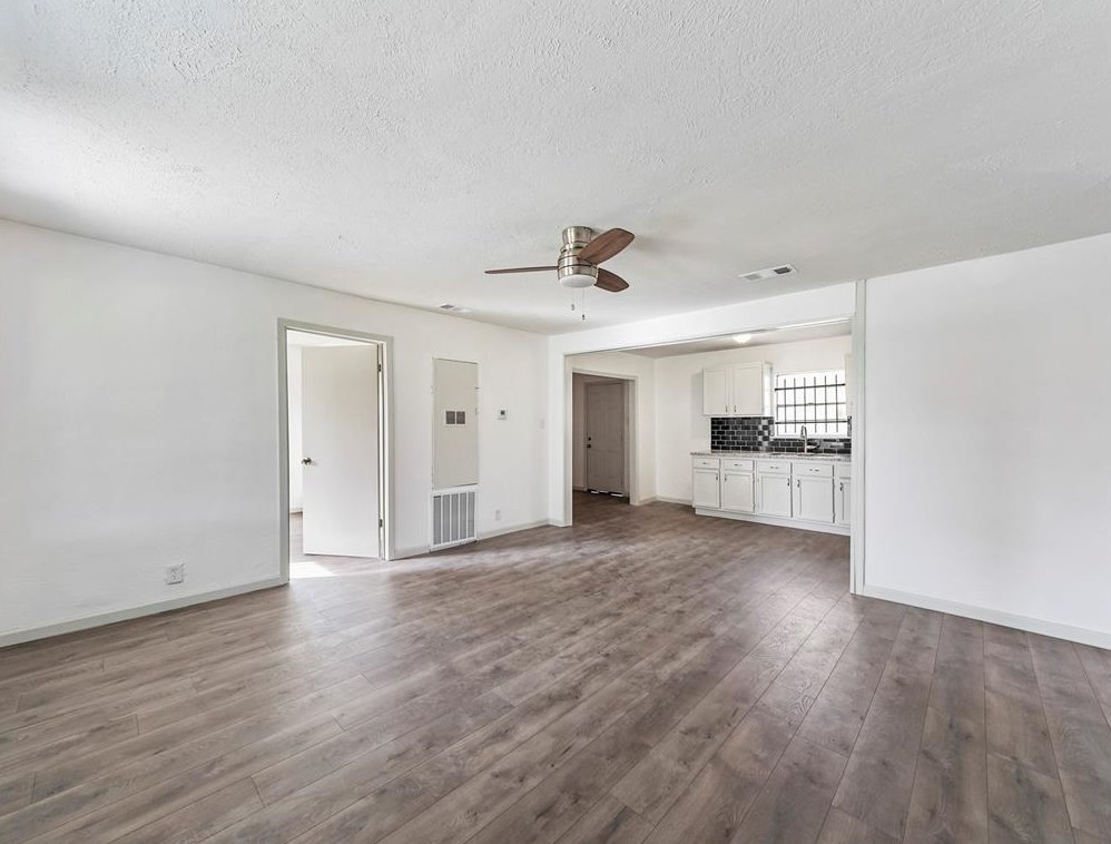 4637 Mallow St, Houston TX  77051-2839 exterior