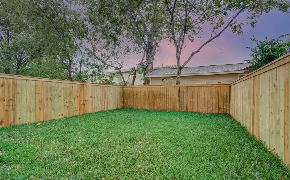 6427 Madrid, Houston TX 77021-4324 exterior