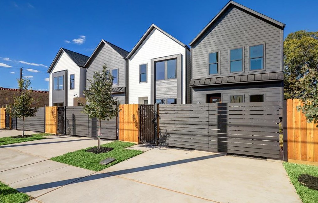 5209 Texas St, Houston TX  77011-4355 exterior