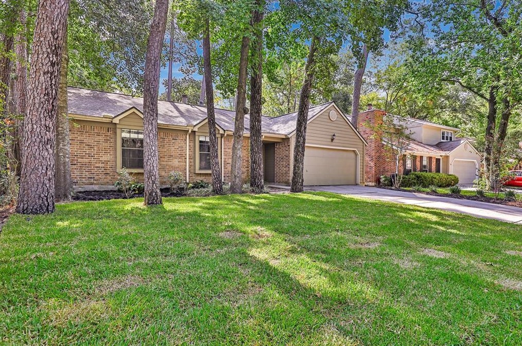 17 Greenbud Ct, Spring TX  77380-2885 exterior