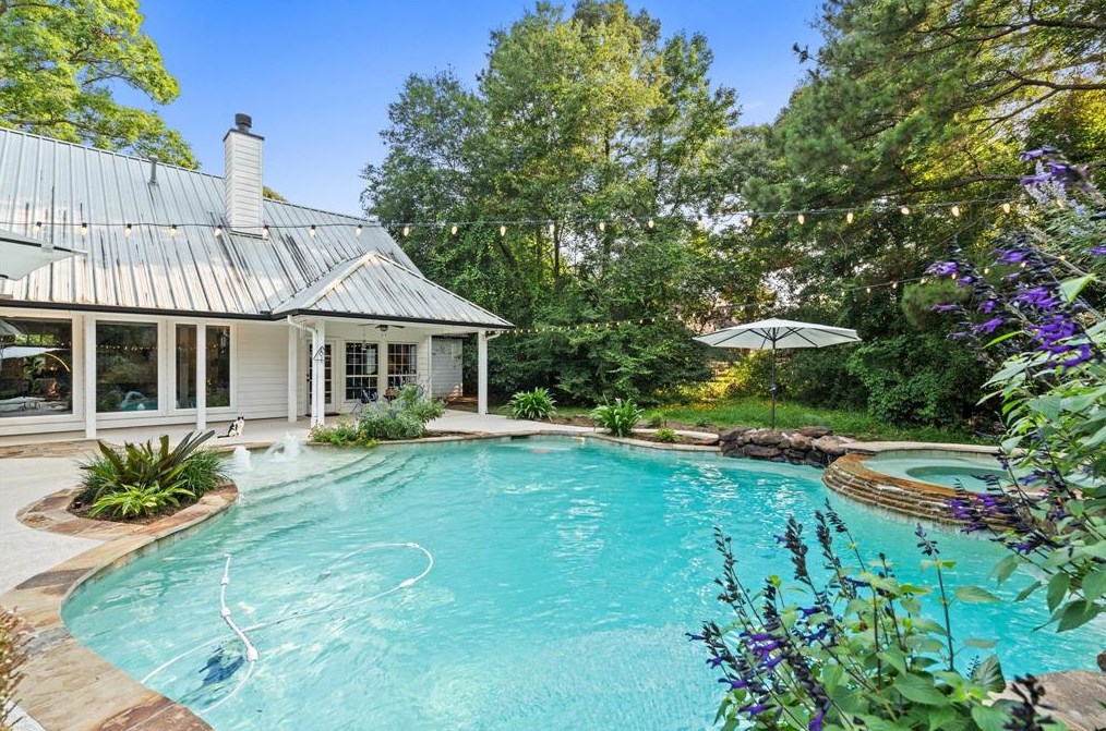 4318 Honea Egypt Rd, Montgomery TX 77316-9483 exterior