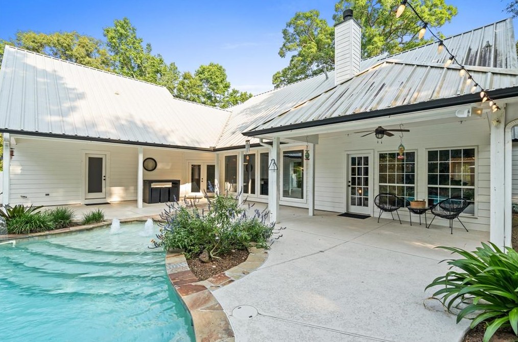 4318 Honea Egypt Rd, Montgomery TX 77316-9483 exterior