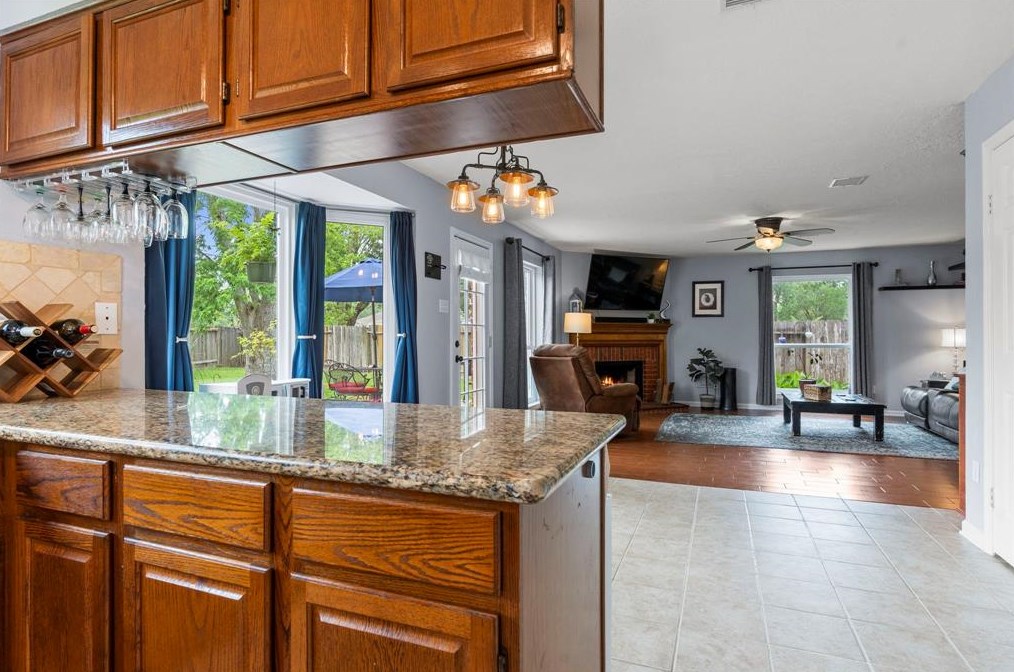 2406 Cannons Hall Ct, Richmond TX exterior