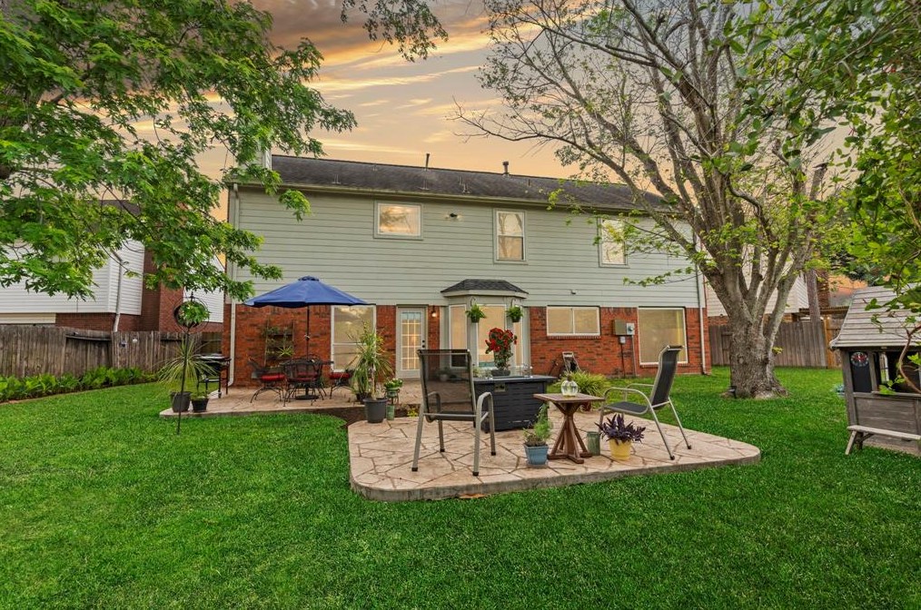 2406 Cannons Hall Ct, Richmond TX exterior