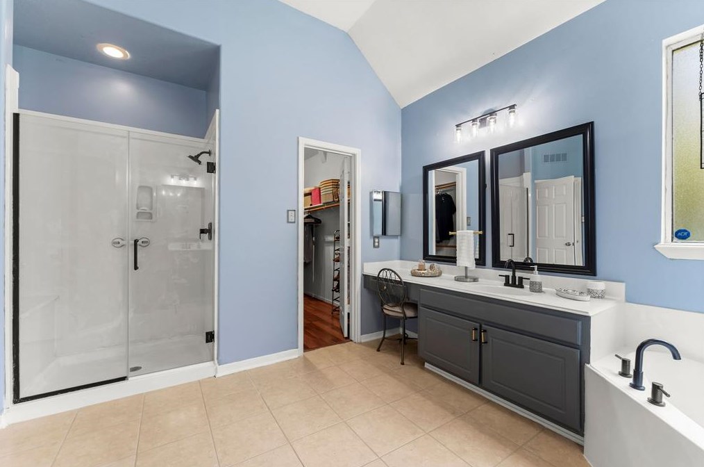 5915 Pinelake Xing Dr, Spring TX 77379-2531 exterior