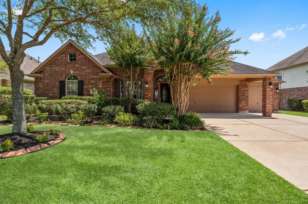 5915 Pinelake Xing Dr, Spring TX 77379-2531 exterior