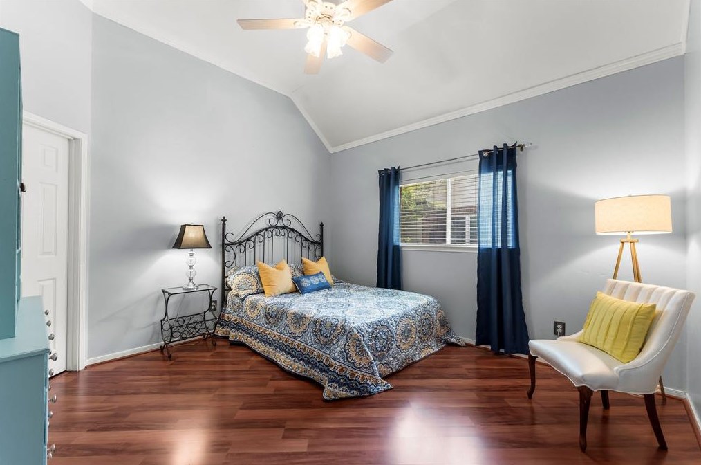 5915 Pinelake Xing Dr, Spring TX 77379-2531 exterior