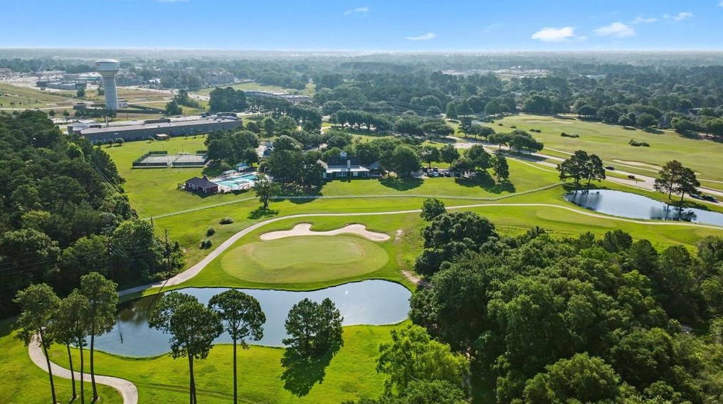 5915 Pinelake Xing Dr, Spring TX 77379-2531 exterior