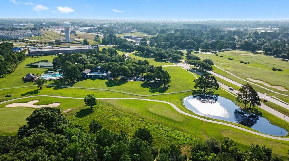 5915 Pinelake Xing Dr, Spring TX 77379-2531 exterior