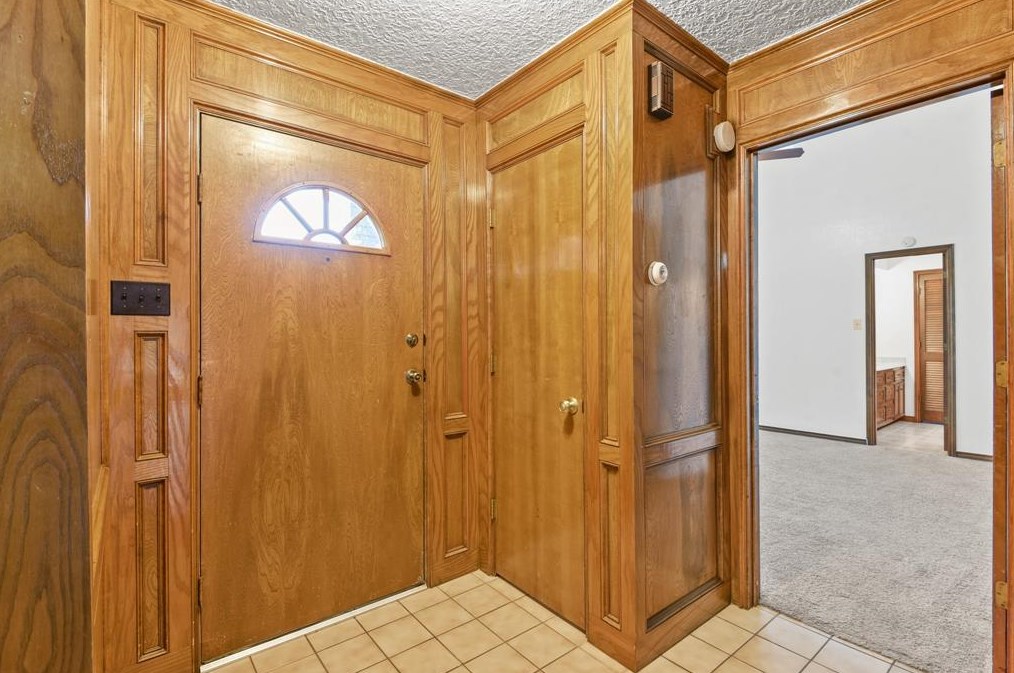 6835 Middlefield Dr, Pasadena TX 77505-5513 exterior