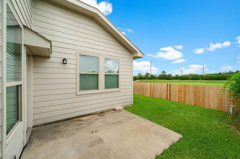 15611 Granite Mtn Trl, Houston TX  exterior