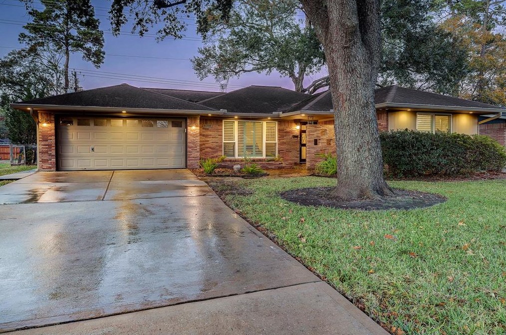 6318 Wynnwood Ln, Houston TX 77008-3244 exterior