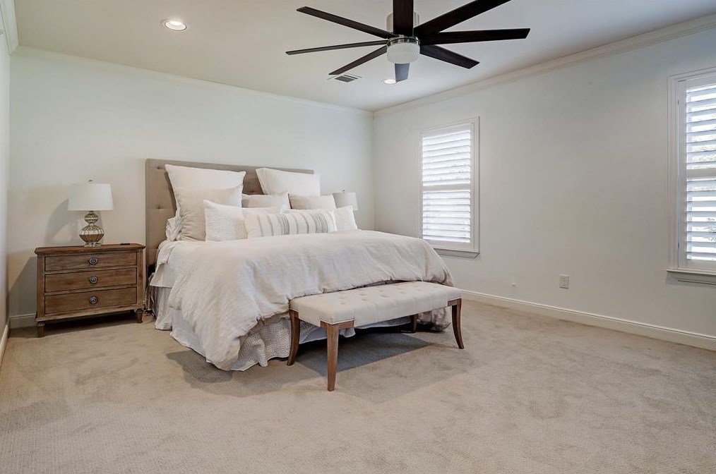 6318 Wynnwood Ln, Houston TX 77008-3244 exterior