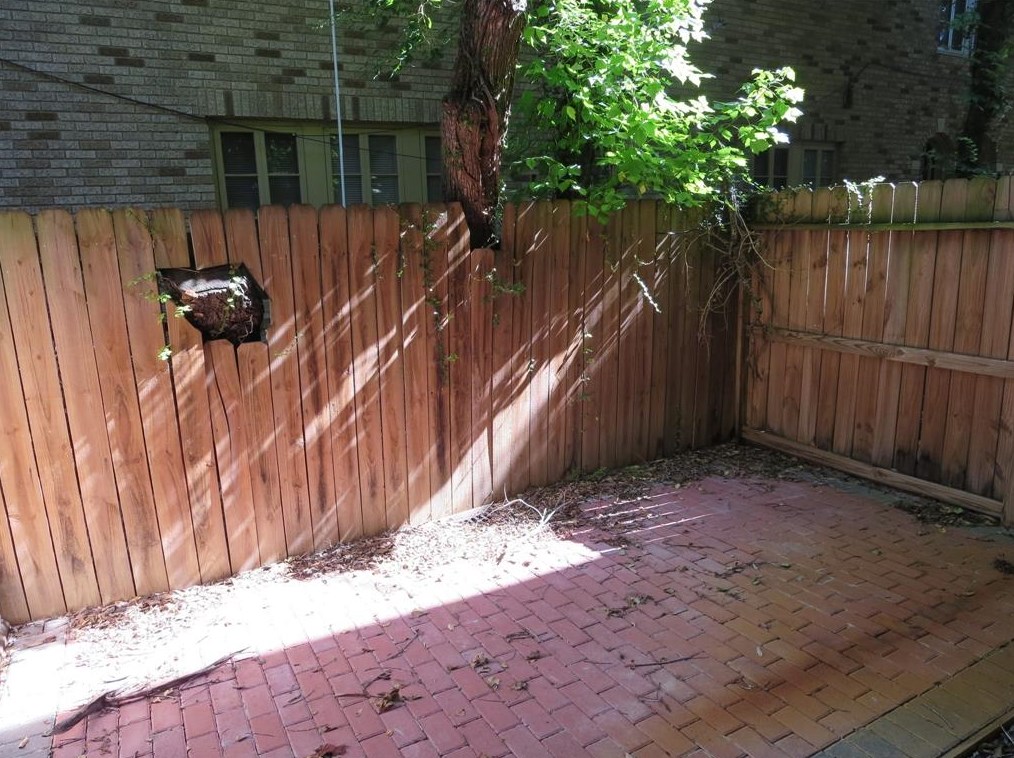 4812 La Branch St, Houston TX  77004-5656 exterior