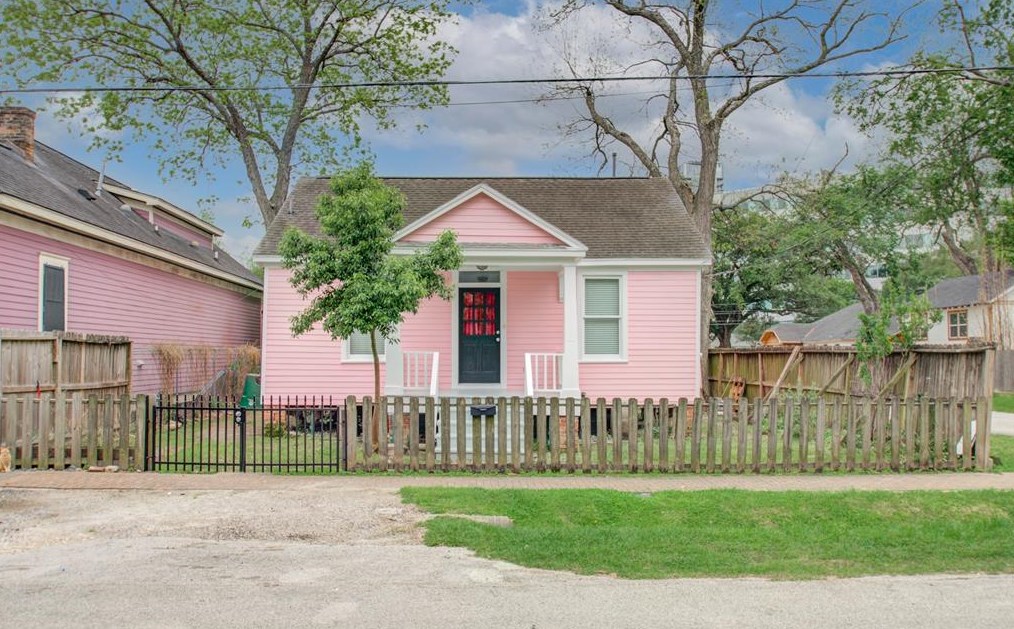 2119 Kane St, Houston TX  77007-7614 exterior