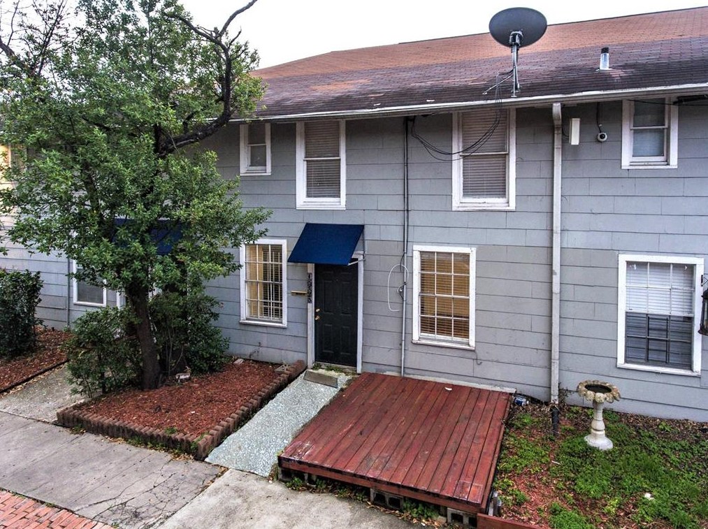 1005 Bartlett St, Houston TX  77006-6568 exterior