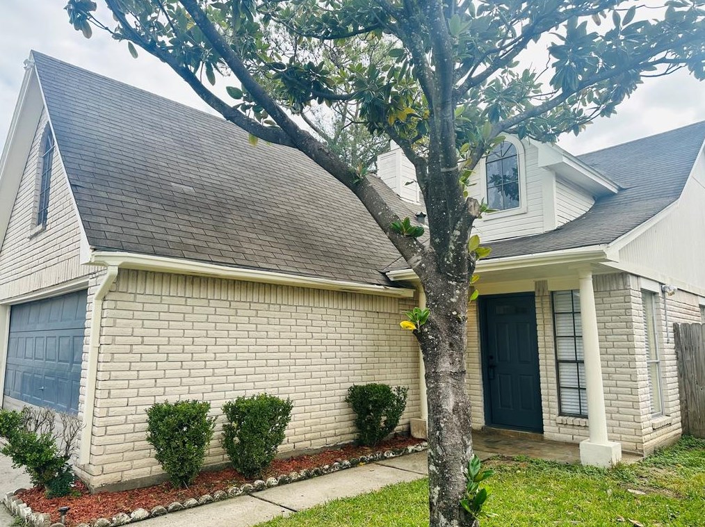 2307 Tomlinson Trail Dr, Houston TX  77067-3797 exterior