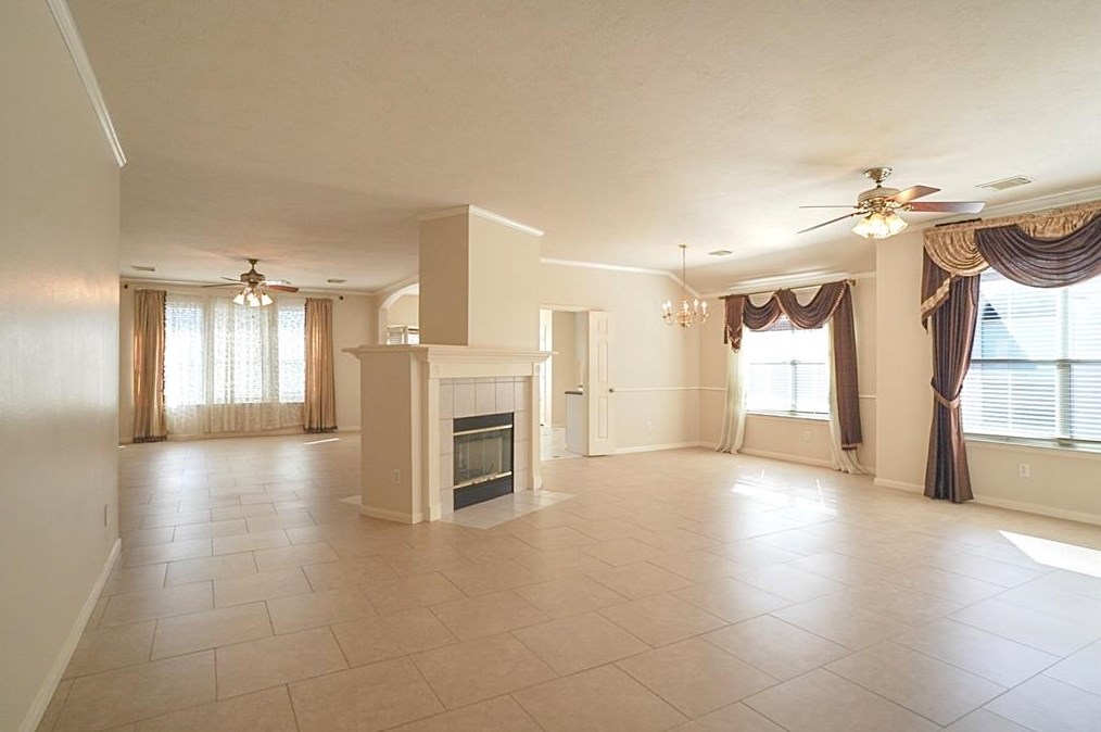 11807 Balmorhea Ln, Sugar Land TX  77498-7346 exterior
