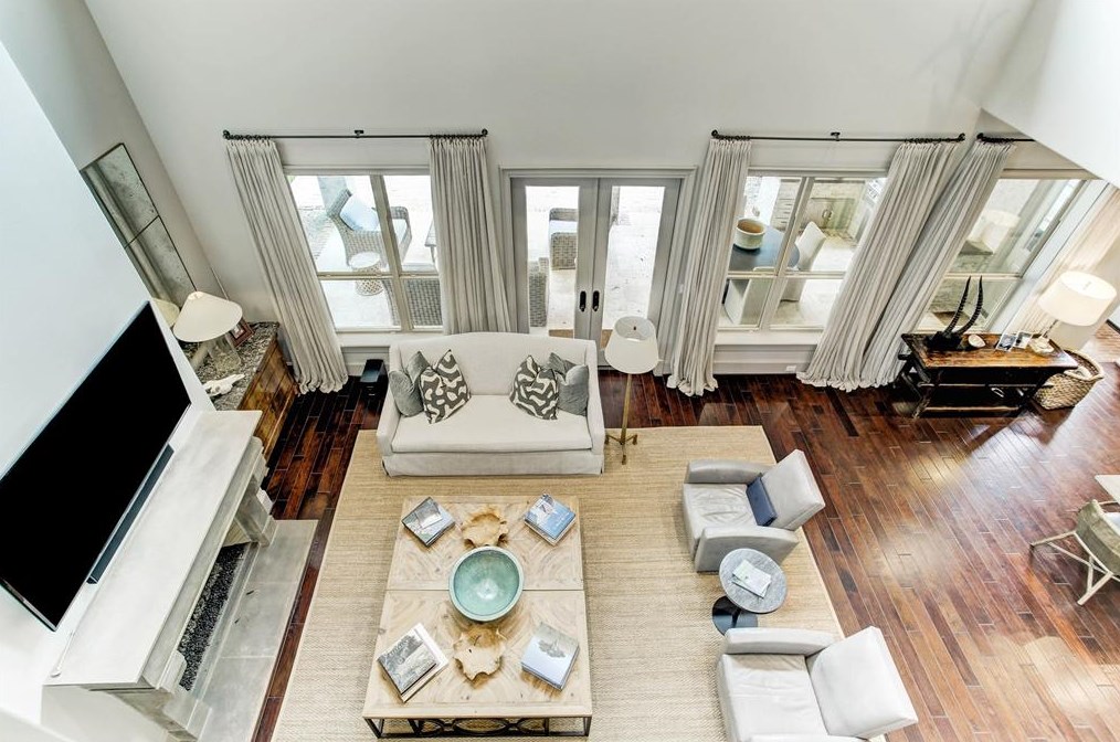 6147 Willers Way, Houston TX  77057-2805 exterior