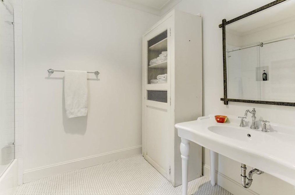 6147 Willers Way, Houston TX  77057-2805 exterior