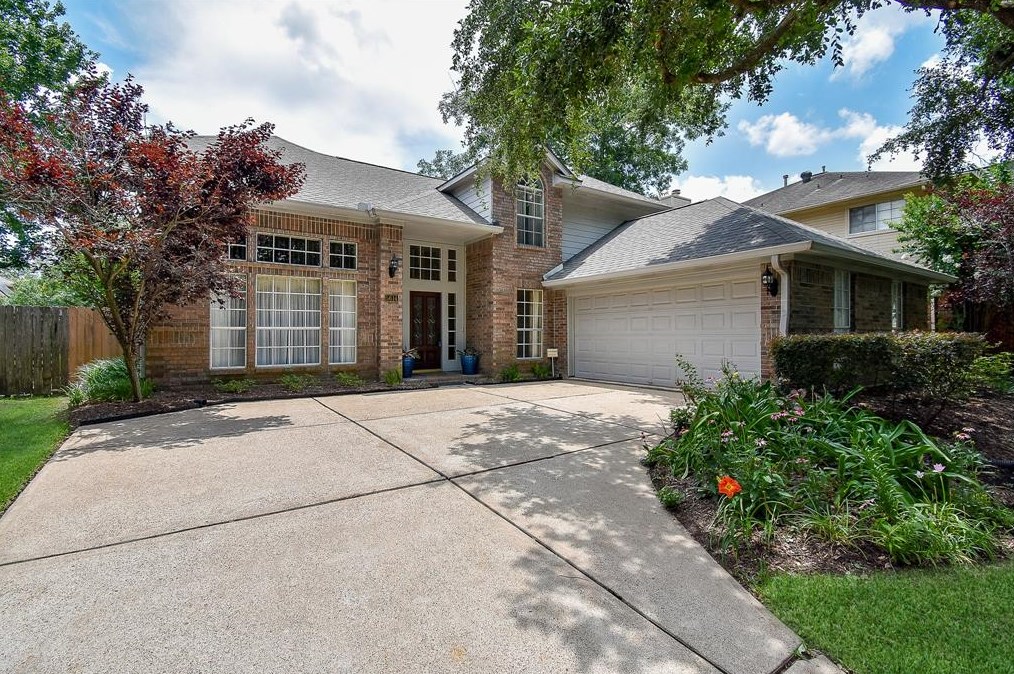 5614 Whisper Rdg Dr, Sugar Land TX  77479-5705 exterior