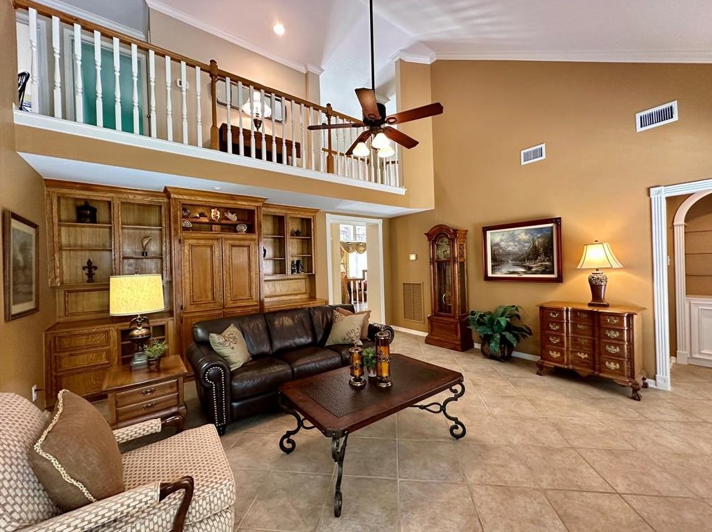 5614 Whisper Rdg Dr, Sugar Land TX  77479-5705 exterior