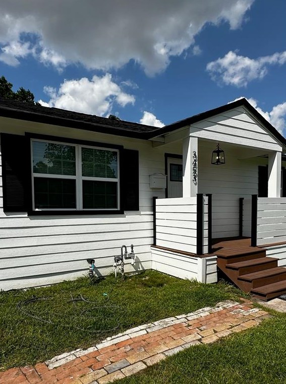 3453 Mount Pleasant St, Houston TX  77021-5505 exterior