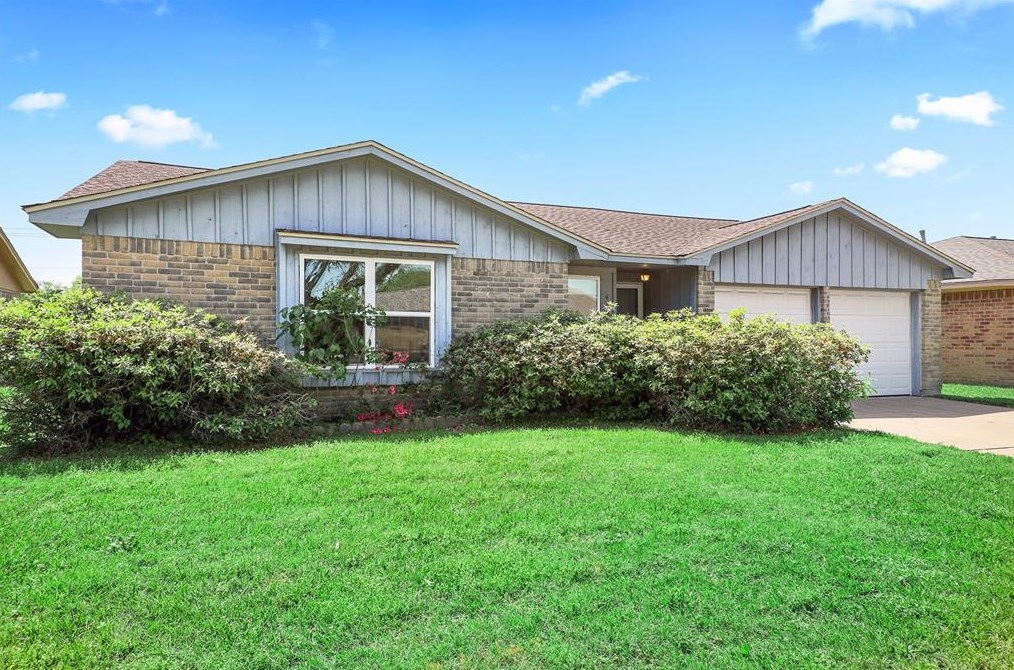 4154 Alecia Dr, Pasadena TX  77503-2802 exterior