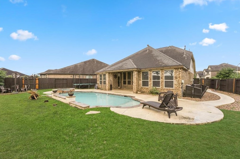 5431 Little Creek Ct, Fulshear TX 77441-1490 exterior