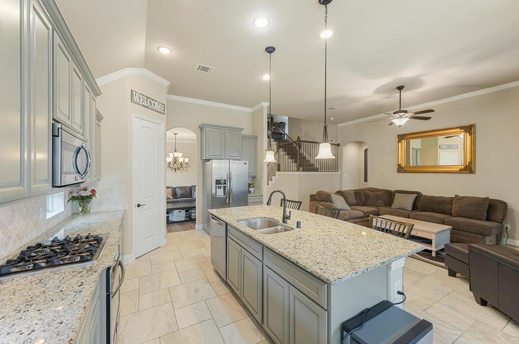 5431 Little Creek Ct, Fulshear TX 77441-1490 exterior