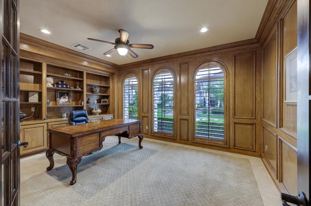 15618 Azalea Shr Dr, Houston TX  exterior