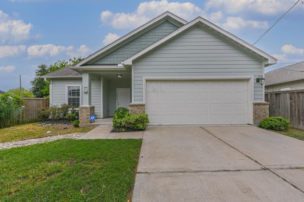 3616 Mcgowen St, Houston TX  77004-2337 exterior