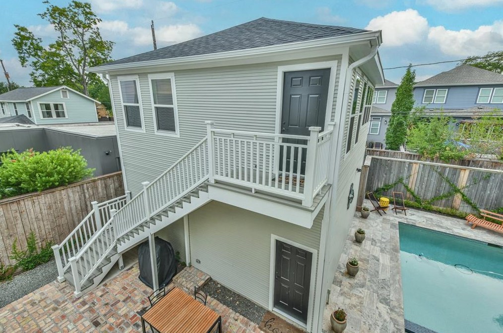 1433 Waverly, Houston TX  77008-4150 exterior