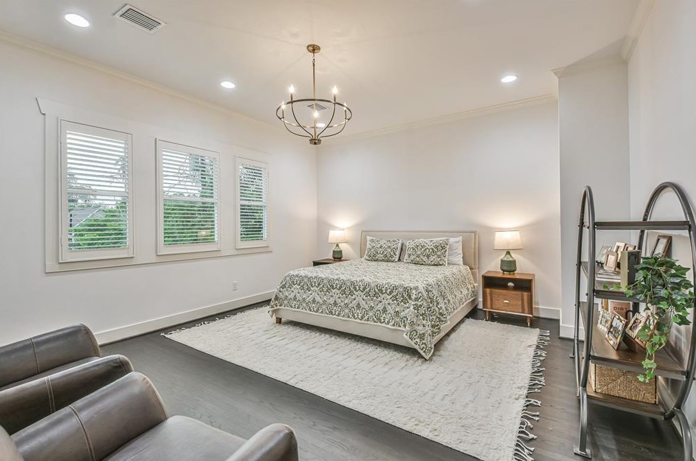 1433 Waverly, Houston TX  77008-4150 exterior